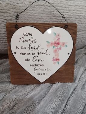 Hobby Lobby White Heart Wall Plaque with Pink Floral Cross
